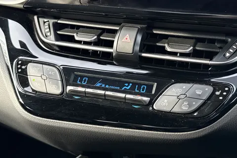 LA72UZV Toyota C-Hr 1.8 VVT-h Excel CVT Euro 6 (s/s) 5dr Thumbnail #22