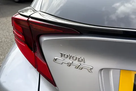 LA72UZV Toyota C-Hr 1.8 VVT-h Excel CVT Euro 6 (s/s) 5dr Thumbnail #33