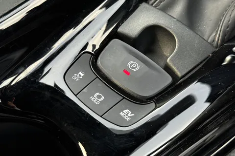 LA72UZV Toyota C-Hr 1.8 VVT-h Excel CVT Euro 6 (s/s) 5dr Thumbnail #49