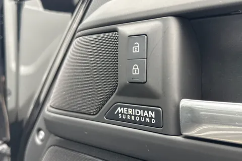 KT25OTA Land Rover Defender 90 3.0 D250 X-Dynamic HSE 3dr Thumbnail #26