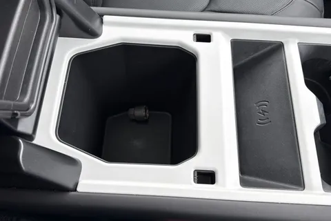 KT25OTA Land Rover Defender 90 3.0 D250 X-Dynamic HSE 3dr Thumbnail #52