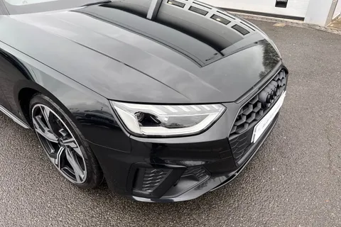 RO72GHA Audi A4 Black Edition 35 TDI 163 PS S tronic Thumbnail #10