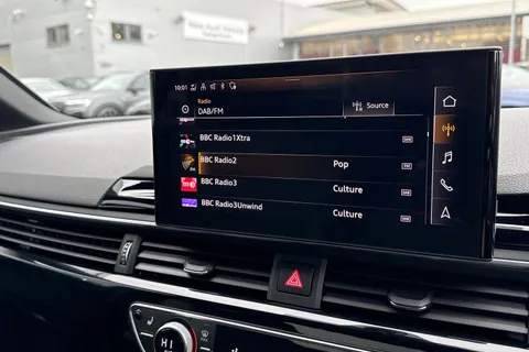 RO72GHA Audi A4 Black Edition 35 TDI 163 PS S tronic Thumbnail #35