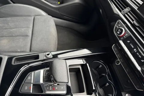 RO72GHA Audi A4 Black Edition 35 TDI 163 PS S tronic Thumbnail #50