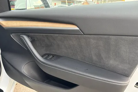 WP71KSU Tesla Model 3 Standard Range Plus Auto RWD 4dr Thumbnail #22