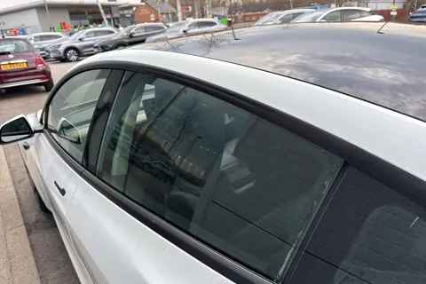 WP71KSU Tesla Model 3 Standard Range Plus Auto RWD 4dr Thumbnail #31