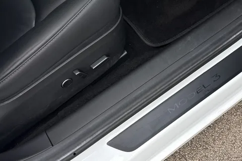WP71KSU Tesla Model 3 Standard Range Plus Auto RWD 4dr Thumbnail #38