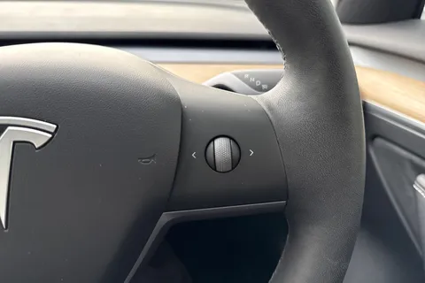 WP71KSU Tesla Model 3 Standard Range Plus Auto RWD 4dr Thumbnail #60