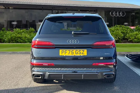 4 of 63 for Audi Q7 SUV Black Edition TDI quattro 231 PS tiptronic