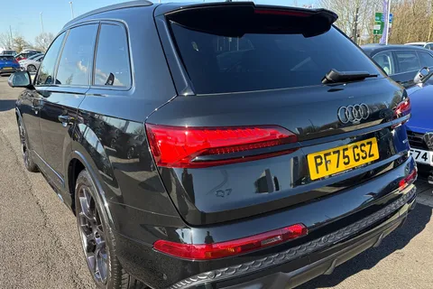 7 of 63 for Audi Q7 SUV Black Edition TDI quattro 231 PS tiptronic