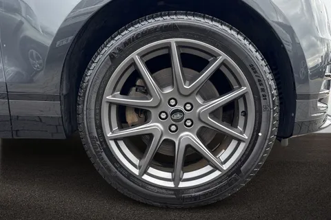 KS74TXG Land Rover Range Rover Velar 2.0 P400e Dynamic HSE 5dr Thumbnail #9