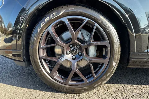 12 of 63 for Audi Q7 SUV Black Edition TDI quattro 231 PS tiptronic