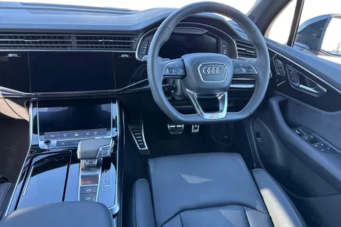 17 of 63 for Audi Q7 SUV Black Edition TDI quattro 231 PS tiptronic