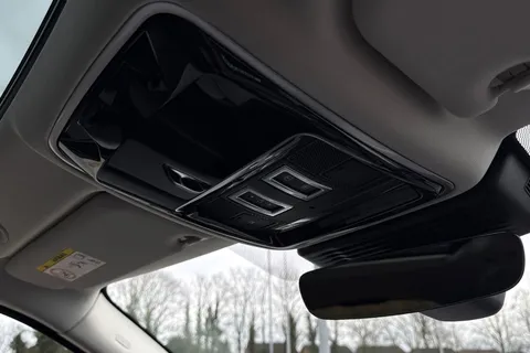 KS74TXG Land Rover Range Rover Velar 2.0 P400e Dynamic HSE 5dr Thumbnail #24