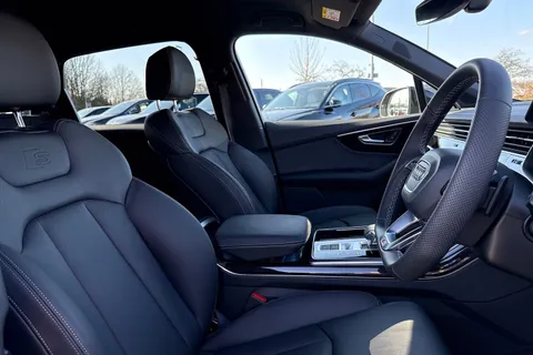 23 of 63 for Audi Q7 SUV Black Edition TDI quattro 231 PS tiptronic