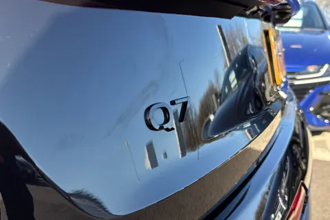 24 of 63 for Audi Q7 SUV Black Edition TDI quattro 231 PS tiptronic