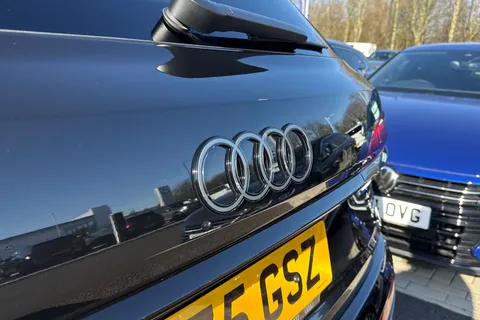 25 of 63 for Audi Q7 SUV Black Edition TDI quattro 231 PS tiptronic