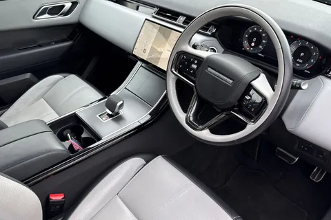 KS74TXG Land Rover Range Rover Velar 2.0 P400e Dynamic HSE 5dr Thumbnail #31