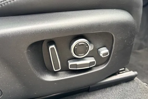 KS74TXG Land Rover Range Rover Velar 2.0 P400e Dynamic HSE 5dr Thumbnail #33