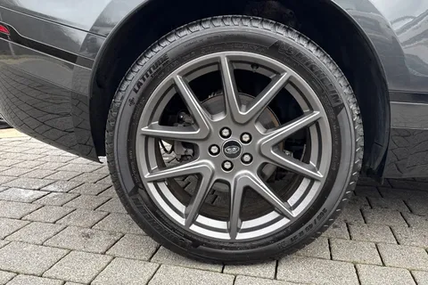 KS74TXG Land Rover Range Rover Velar 2.0 P400e Dynamic HSE 5dr Thumbnail #34