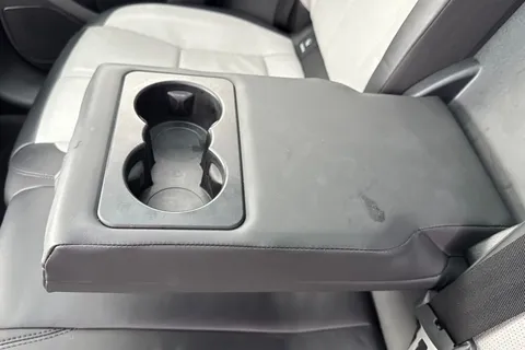 KS74TXG Land Rover Range Rover Velar 2.0 P400e Dynamic HSE 5dr Thumbnail #40