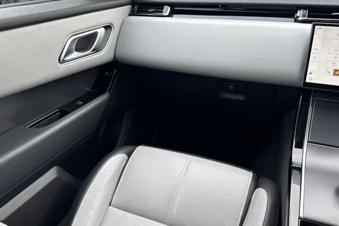 KS74TXG Land Rover Range Rover Velar 2.0 P400e Dynamic HSE 5dr Thumbnail #41