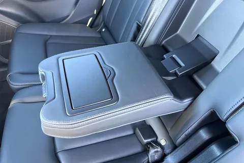 40 of 63 for Audi Q7 SUV Black Edition TDI quattro 231 PS tiptronic