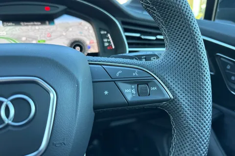 45 of 63 for Audi Q7 SUV Black Edition TDI quattro 231 PS tiptronic