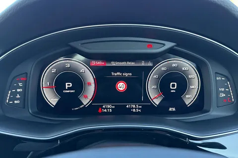 50 of 63 for Audi Q7 SUV Black Edition TDI quattro 231 PS tiptronic