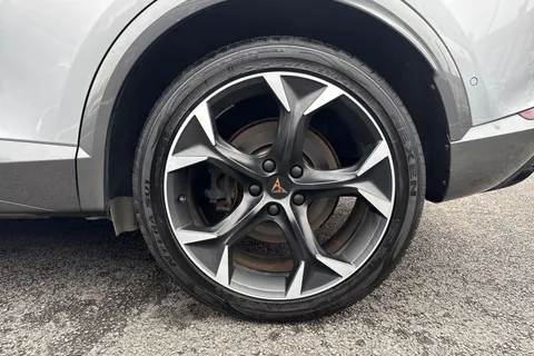 7 of 45 for CUPRA Formentor 1.4 eHybrid 12.8kWh VZ1 DSG Euro 6 (s/s) 5dr