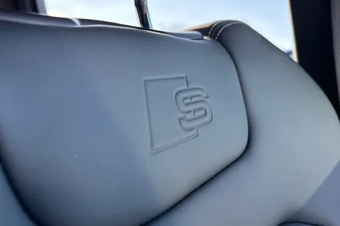 57 of 63 for Audi Q7 SUV Black Edition TDI quattro 231 PS tiptronic