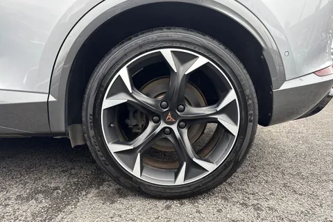 24 of 45 for CUPRA Formentor 1.4 eHybrid 12.8kWh VZ1 DSG Euro 6 (s/s) 5dr