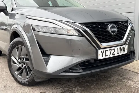 YC72UMK Nissan Qashqai 1.3 DIG-T MHEV Acenta Premium Euro 6 (s/s) 5dr Thumbnail #9