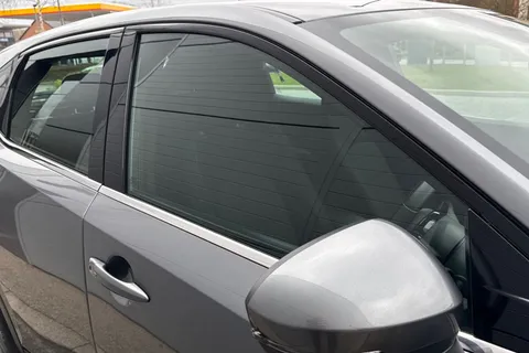 YC72UMK Nissan Qashqai 1.3 DIG-T MHEV Acenta Premium Euro 6 (s/s) 5dr Thumbnail #33