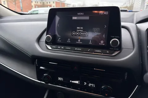 YC72UMK Nissan Qashqai 1.3 DIG-T MHEV Acenta Premium Euro 6 (s/s) 5dr Thumbnail #40