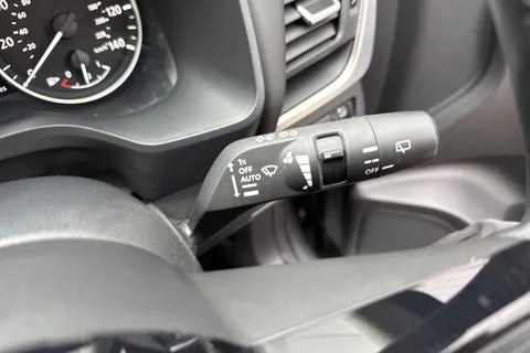 YC72UMK Nissan Qashqai 1.3 DIG-T MHEV Acenta Premium Euro 6 (s/s) 5dr Thumbnail #52