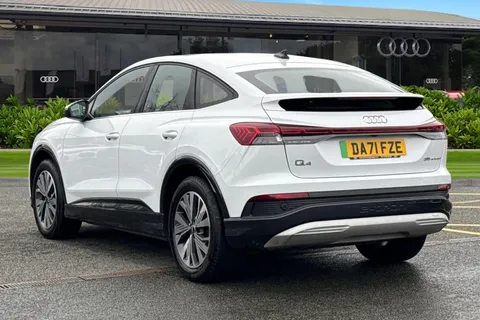 DA71FZE Audi Q4 e-tron Q4 Sportback Sport 35 e-tron  125,00 kW Thumbnail #3