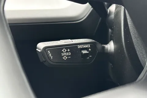 DA71FZE Audi Q4 e-tron Q4 Sportback Sport 35 e-tron  125,00 kW Thumbnail #43