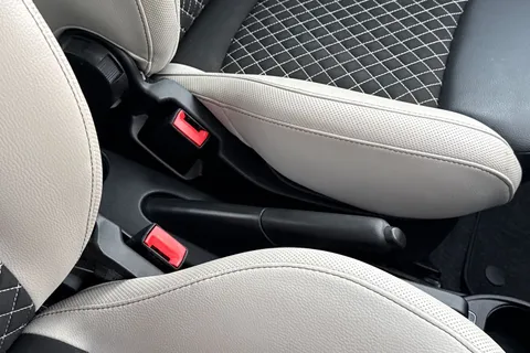 DL69PWZ FIAT 500 1.2 Star Euro 6 (s/s) 3dr Thumbnail #42