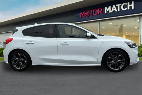 3 of 46 for Ford Focus 1.0T EcoBoost ST-Line Euro 6 (s/s) 5dr