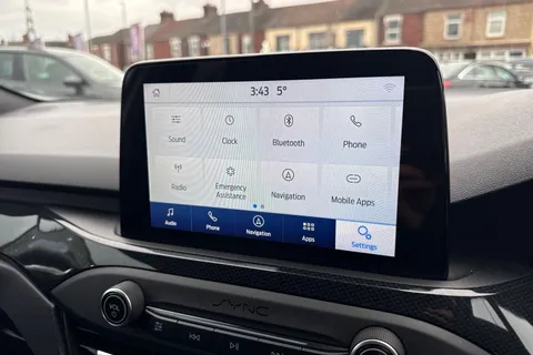 31 of 46 for Ford Focus 1.0T EcoBoost ST-Line Euro 6 (s/s) 5dr