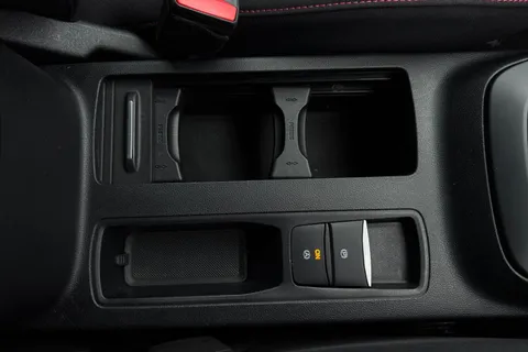 38 of 46 for Ford Focus 1.0T EcoBoost ST-Line Euro 6 (s/s) 5dr