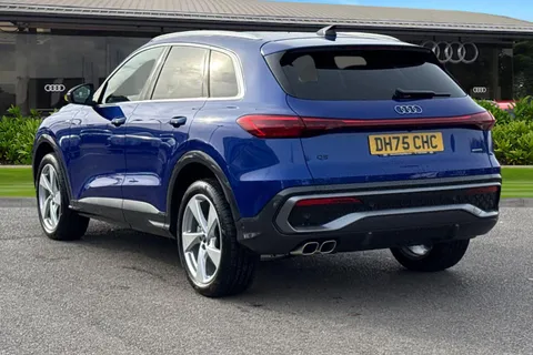 DH75CHC Audi Q5 SUV S line TDI quattro 204 PS S tronic Thumbnail #3