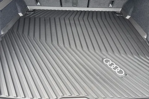 DH75CHC Audi Q5 SUV S line TDI quattro 204 PS S tronic Thumbnail #7