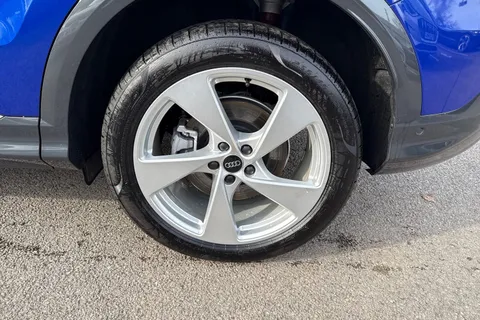 DH75CHC Audi Q5 SUV S line TDI quattro 204 PS S tronic Thumbnail #13