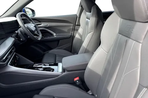DH75CHC Audi Q5 SUV S line TDI quattro 204 PS S tronic Thumbnail #16