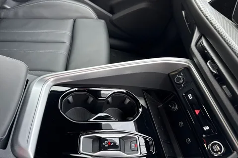 DH75CHC Audi Q5 SUV S line TDI quattro 204 PS S tronic Thumbnail #23