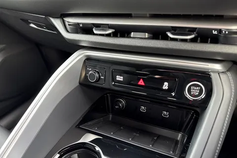 DH75CHC Audi Q5 SUV S line TDI quattro 204 PS S tronic Thumbnail #49