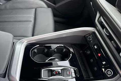 DH75CHC Audi Q5 SUV S line TDI quattro 204 PS S tronic Thumbnail #50