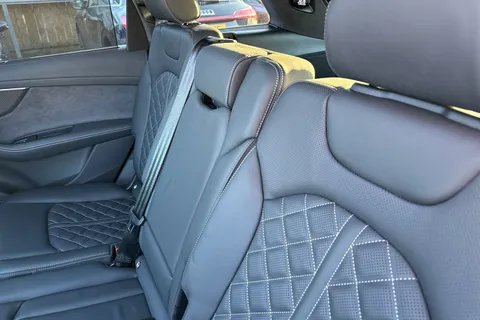 DF75XPU Audi SQ7 SQ7 TFSI Quattro Vorsprung 5dr Tiptronic Thumbnail #19